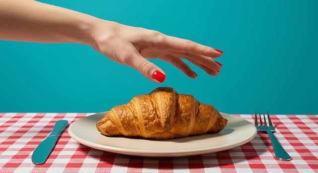 Free croissant hand take illustration
