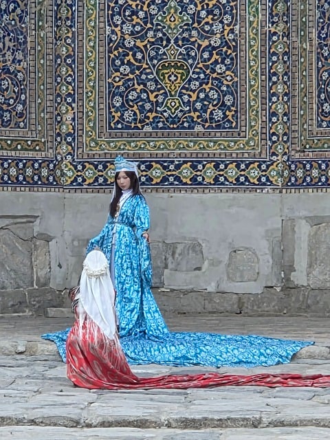 Free Uzbekistan Model photo and picture