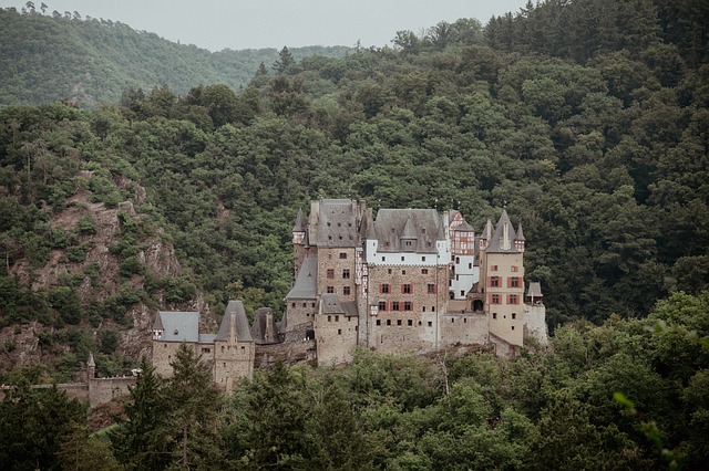 Free Castle Eltz Castle photo and picture