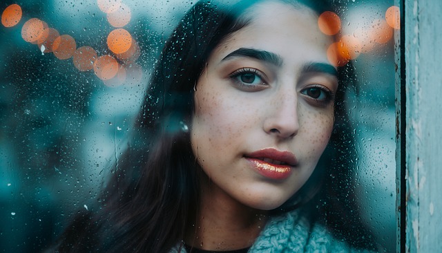 Free portrait rain window illustration