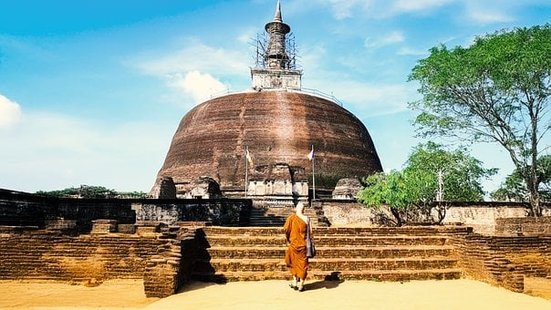 Free Sri Lanka Stupa illustration and picture