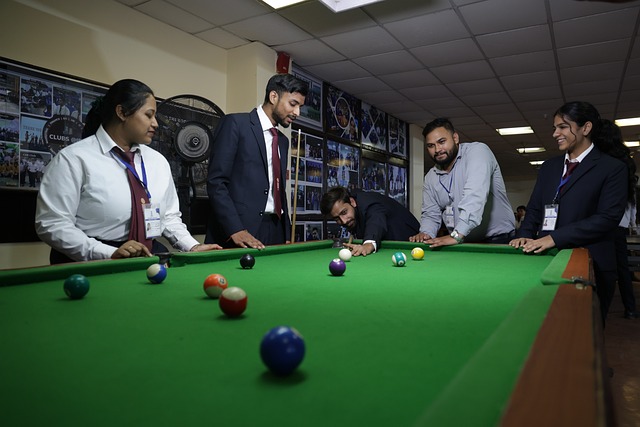 Free Best B-School In Noida photo and picture