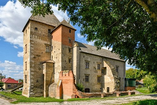 Kasteel, Het Platform, Geschiedenis