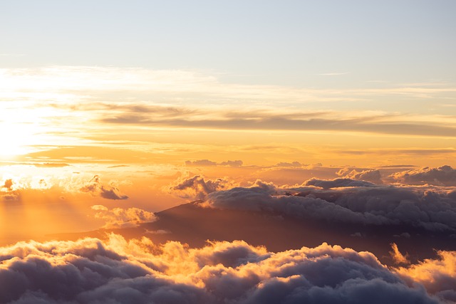Free Hawaii Mountain photo and picture