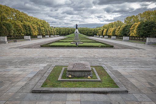 Berlin, Sowjetisches Ehrenmal, Treptow