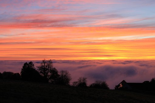 Dosvit, Večerná Atmosféra, Krajina