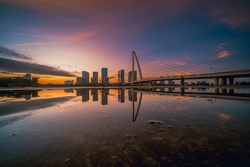 Cenário Urbano, Pôr Do Sol, Reflexo