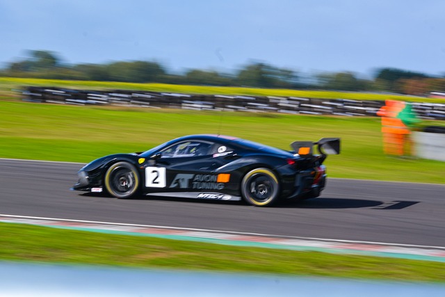Free Castle Combe Racing photo and picture