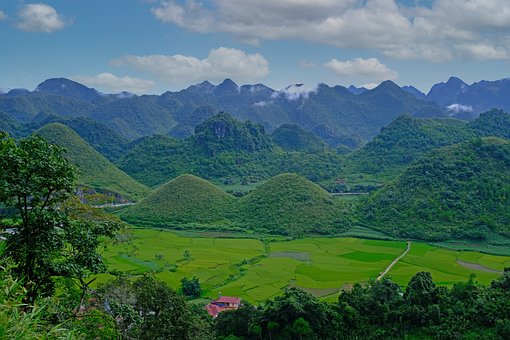 Free Landscape Mountains photo and picture
