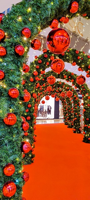 Free Christmas Christmas Decoration photo and picture