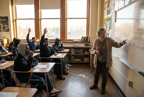Lehrer, Klassenzimmer, Studenten