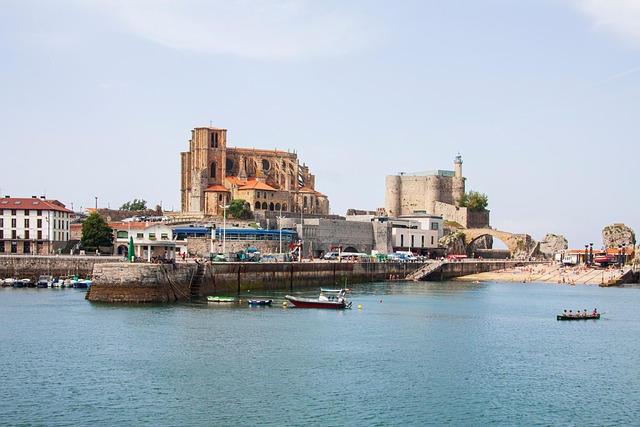 Free Castro Urdiales Cantabria photo and picture