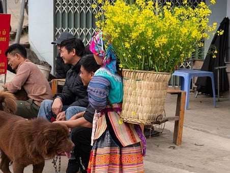 Vietnam, Hmong, Trhu, Kroj, Predajca