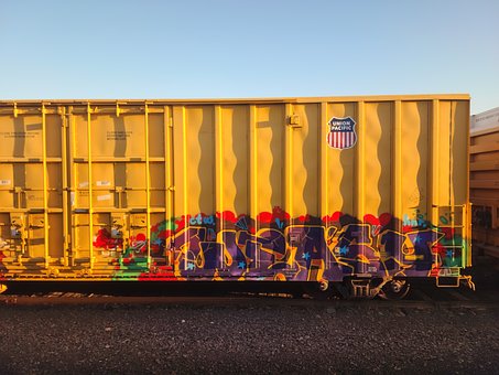 Graffiti, Gul Vogn, Tog, Platform