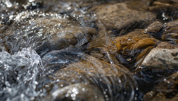 Kreek, Water, Rotsen, Kiezelstenen