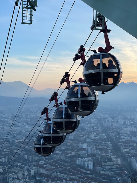 Free Cable Car Mountains photo and picture