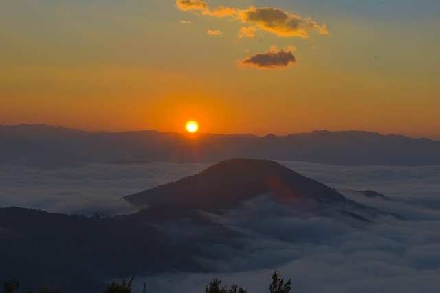Free Stratus Alpenglow photo and picture
