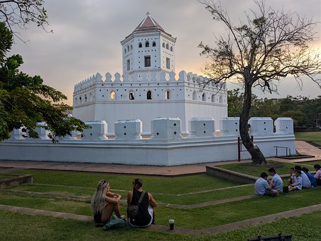 Free Phra Sumen Fort Bangkok photo and picture