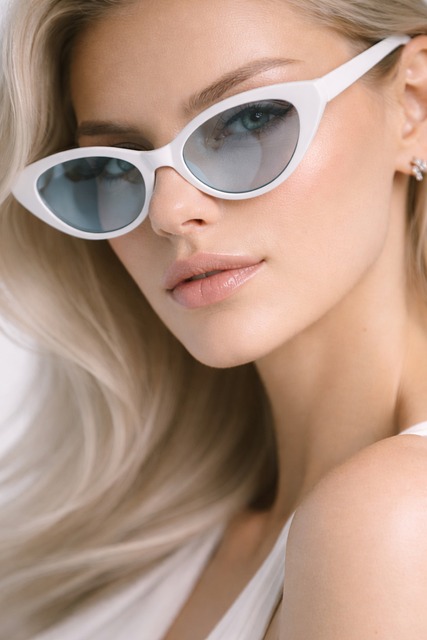 Free Portrait Woman photo and picture