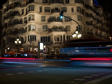 Carieră, Gaudi, Barcelona, Oraș
