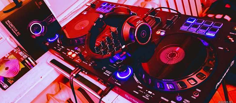 Dj, Hudba, Mixér