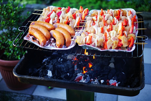 Grillen, Grill, Würstchen, Lebensmittel