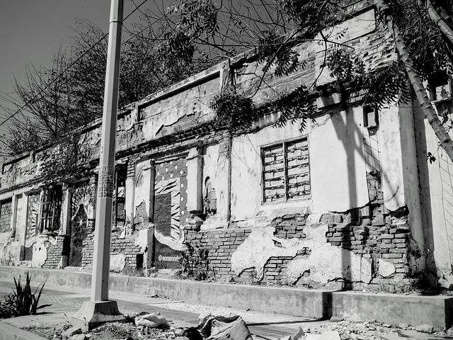 Free Urban Old Architecture photo and picture