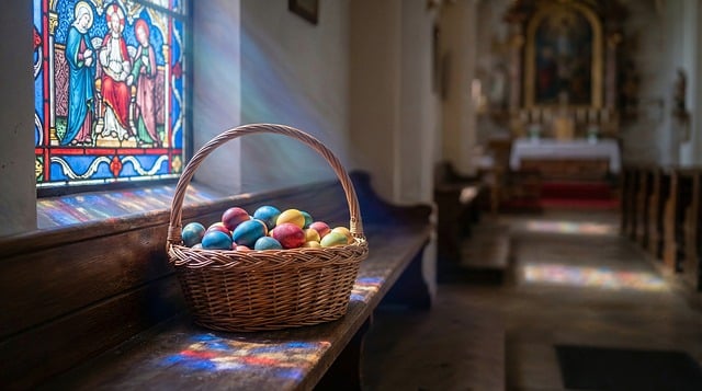 Free easter church basket illustration