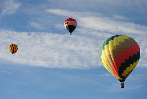 Free Hot-Air-Balloon Flying photo and picture
