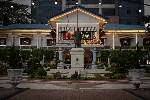 Free Liloan Municipal Hall photo and picture
