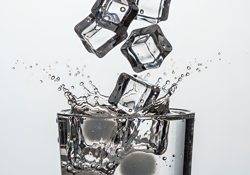 Ice Cubes Falling - Free photo on Pixabay