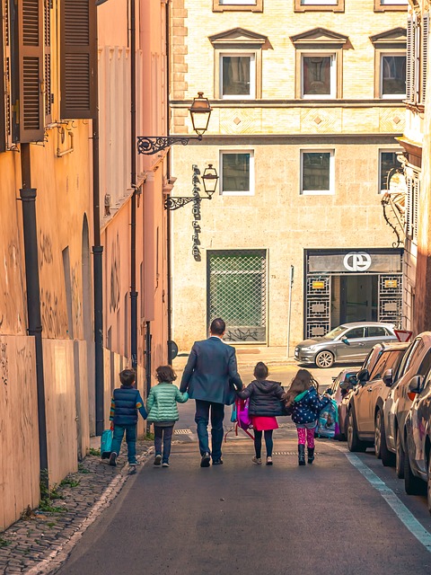 Videojockey, Hermosas Calles, Italia