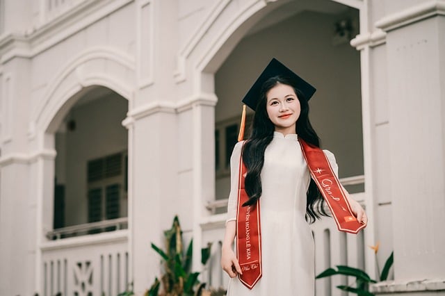 Free Yearbook Vietnamese Students photo and picture