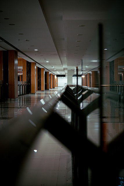 Free Interior Corridor Glass Railing photo and picture
