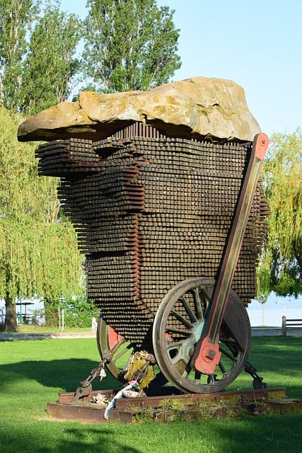 Free Sculpture Memorial photo and picture