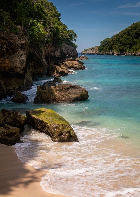 Free Atuh Beach Beach photo and picture