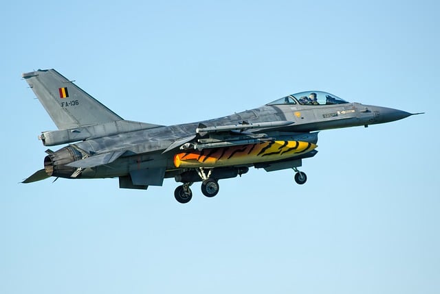 Free F-16 Fighter Jet photo and picture
