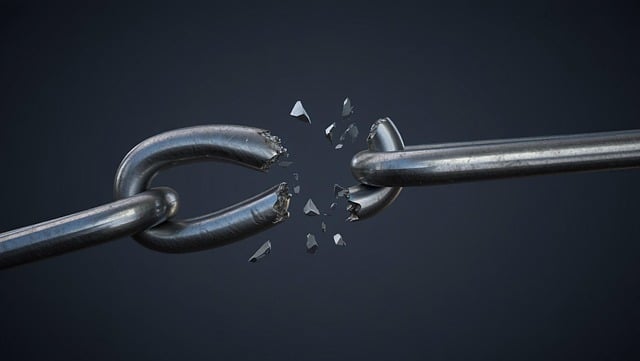 Free broken chain freedom strength illustration