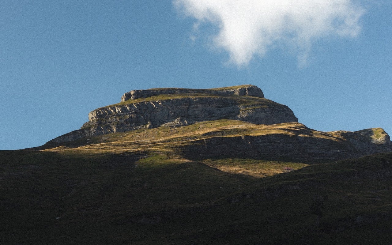 Mountain - free online jigsaw puzzle photo