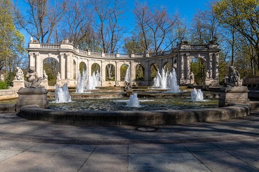 Free Architecture Fountain photo and picture