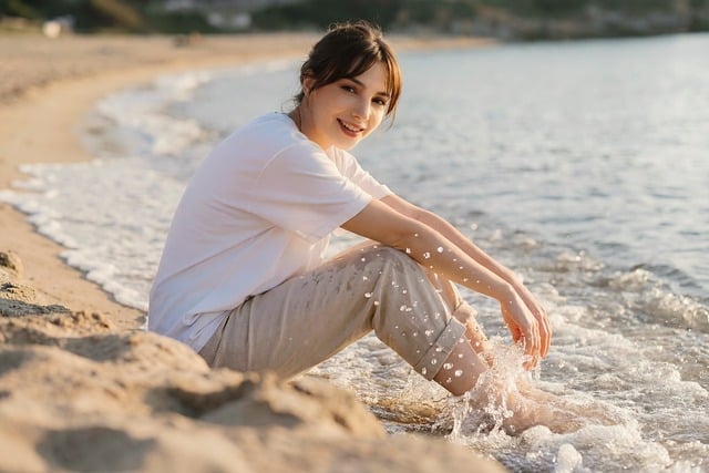 Strand, Wellen, Frau, Lächeln, Sand