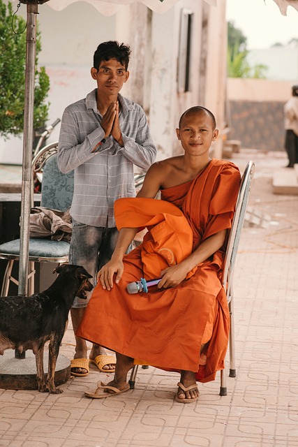 พระ, จีวรพระ, ชายหนุ่ม