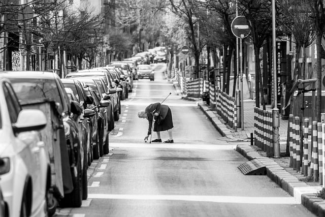Free Urban Black And White photo and picture