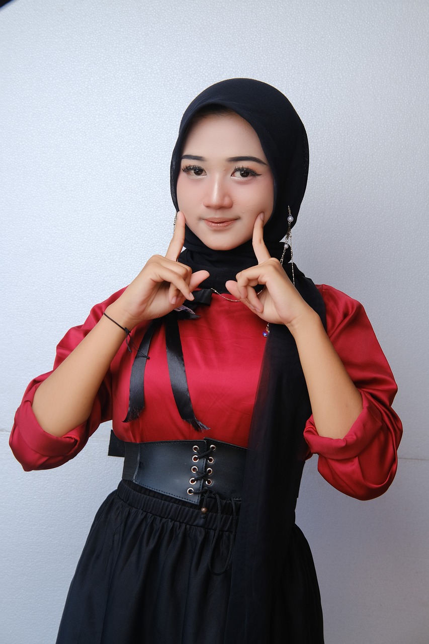 Free Woman Hijab photo and picture