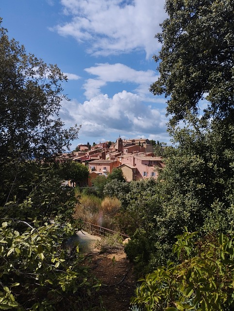 Roussillon, Provence, Vaucluse, Landsby
