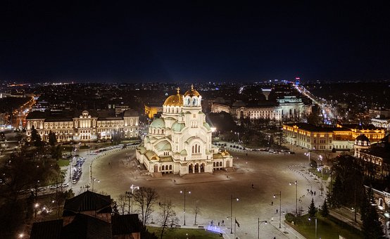 Free Cathedral Square photo and picture
