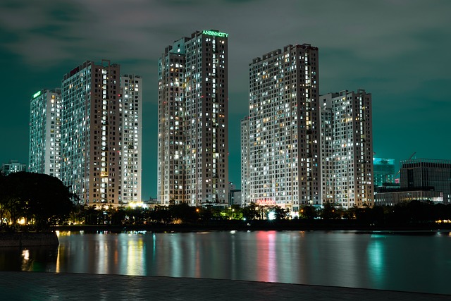 Free City Skyscraper photo and picture