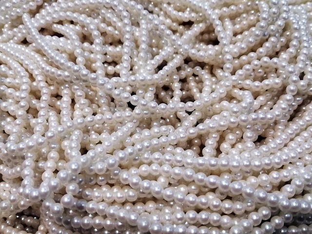 Free Pearls Jewelry photo and picture
