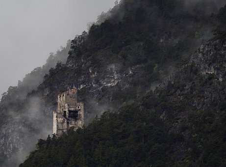 Free Castle Tyrol photo and picture