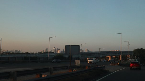 Free Skyscraper Building photo and picture